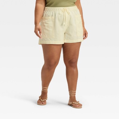 Women's High-Rise Pull-On Shorts - Universal Thread™