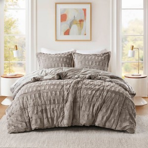 Sapphtopaz 3 Pcs Back Print Long Fur Comforter Set Stylish Bedding Set Quilt Set 1 Comforter, 2 Pillow Shams, Machine Washable - 1 of 4