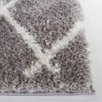 Gray Geometric Hand-knotted Shag Rug, 5' x 7'