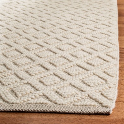Ivory Handmade Wool Tufted Rectangular 4' x 6' Area Rug