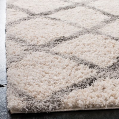 Luxurious Hand-Knotted Gray Shag Area Rug 5' x 7'