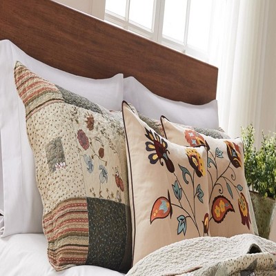 Gray Cotton Twin Reversible Quilt Set with Scallop Embellishment