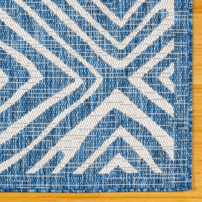 Tropea Stella Blue Synthetic 5' x 7' Easy-Care Outdoor Rug