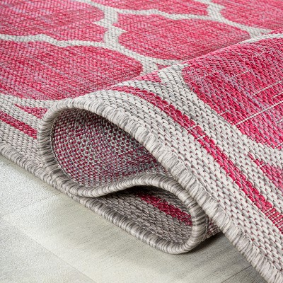 Fuchsia and Light Gray Moroccan Trellis Indoor/Outdoor Rug