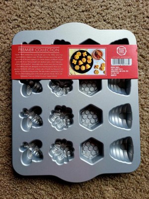 Nordic Ware Busy Bee Bitelet Pan - Toffee : Target