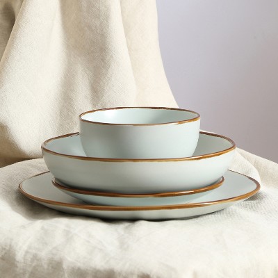 Light Green Ceramic 32-Piece Dinnerware Set with Metallic Band