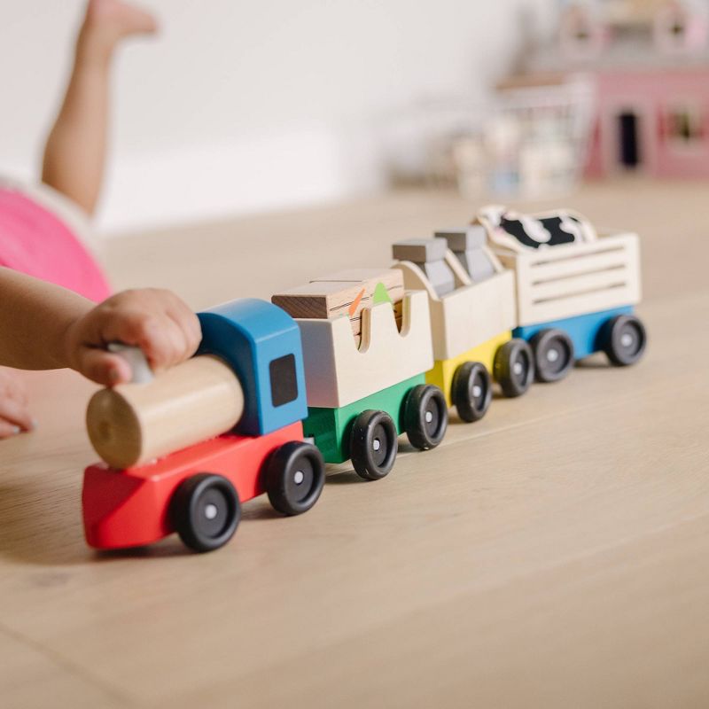 Melissa &#38; Doug Wooden Farm Train Set - Classic Wooden Toy (3 linking cars), 6 of 11