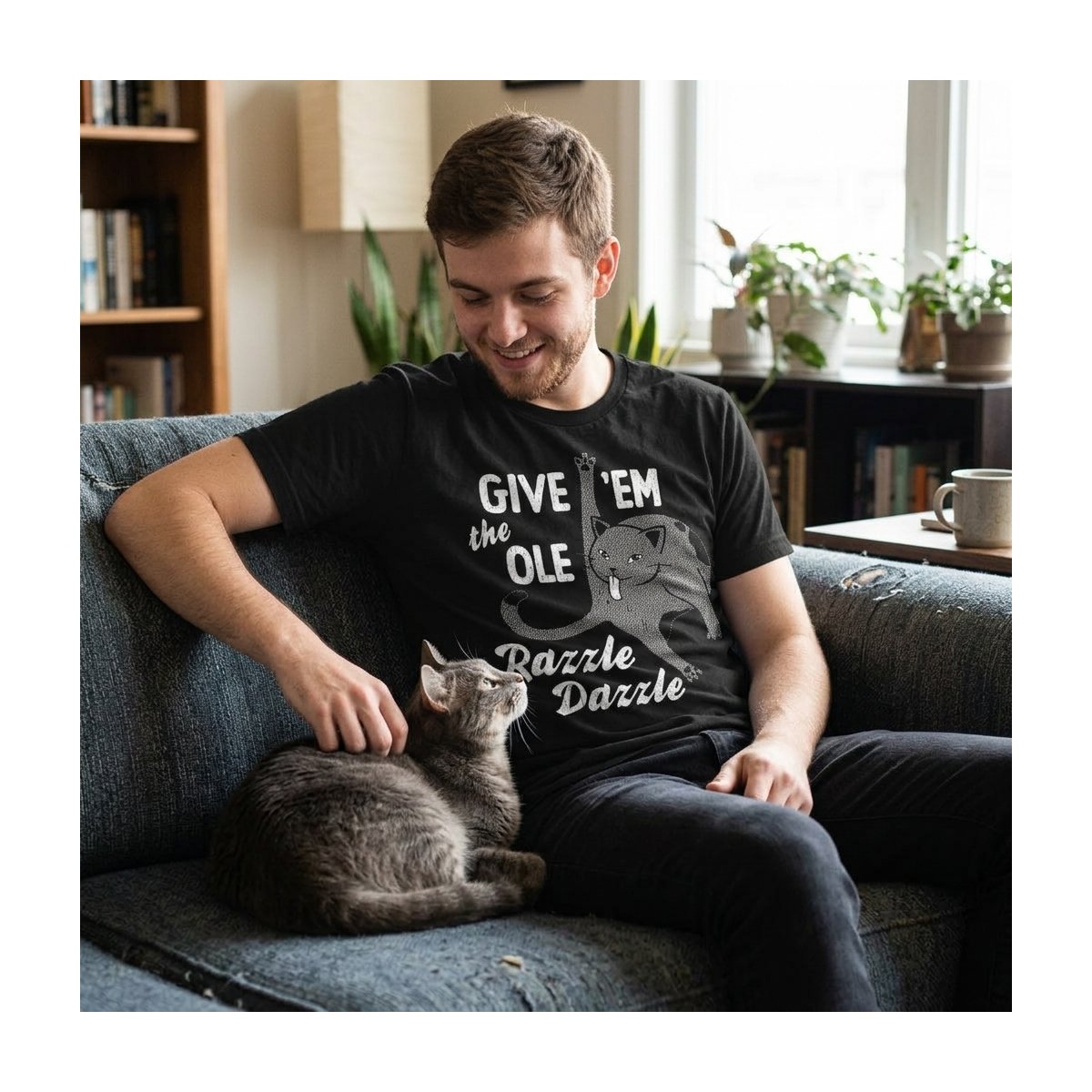 Мужские футболки Crazy Dog T-Shirts, Inc. Mens Funny T Shirts Give Em The Ole Razzle Dazzle Sarcastic Cat Graphic Novelty Tee for Men - Crazy Dog Men's T Shirt For Cat Lovers Black L — фото 3