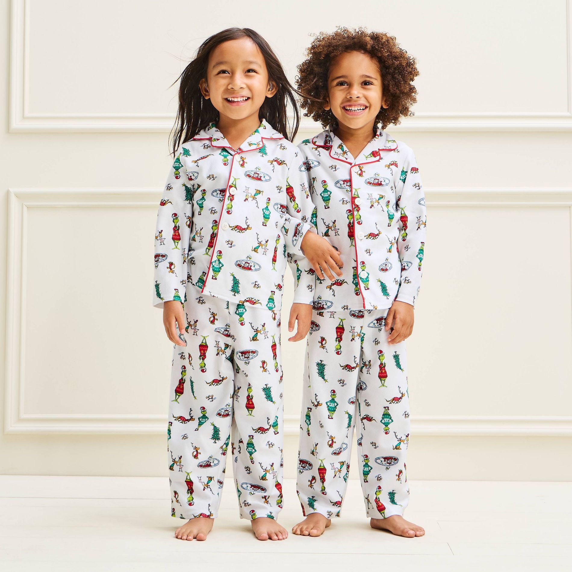 The Grinch Toddler Long Sleeve Shirt and Pants Holiday Matching Family Sleep Pajama Set - Cream