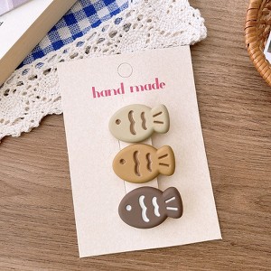 MyKids-USA Cute Cartoon Tri-Colored Taiyaki Hair Clip: Adorable Hair Accessory For Children And Teens - 1 of 2