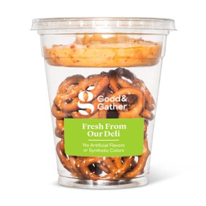 Pretzel & Hummus Snacker - 6oz - Good & Gather™ - 1 of 1