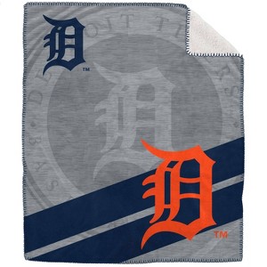 MLB Detroit Tigers Corner Logo Faux Shearling Blanket: Sports Plush Throw - 1 of 3