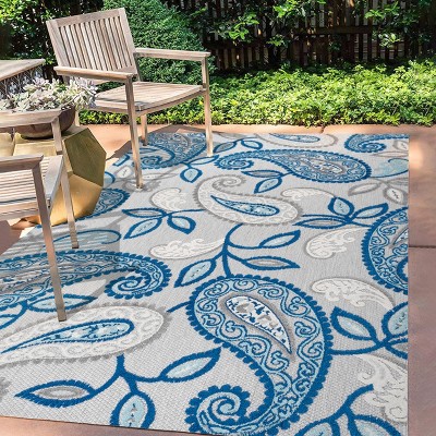 Mediterranean Medallion Indoor/Outdoor Area Rug - JONATHAN Y