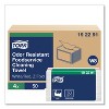 Tork Small Pack Foodservice Cloth, 1-Ply, 11.75 x 14.75, Unscented, White/Red Stripe, 50/Poly Pack, 4 Packs/Carton - 2 of 4