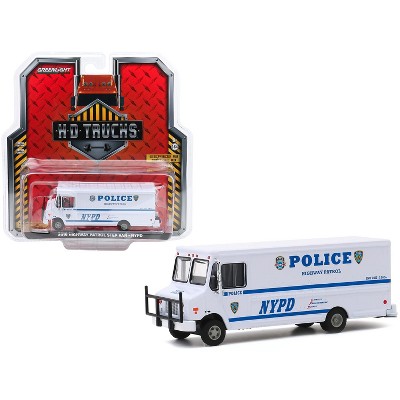 2019 Highway Patrol Step Van "New York City Police Dept" (NYPD) White "H.D. Trucks" Series 18 1/64 Diecast Model by Greenlight