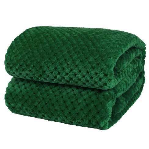 PAVILIA Soft Waffle Blanket Throw for Sofa Bed Lightweight Plush Warm Blanket for Couch Emerald Green Twin 60x80