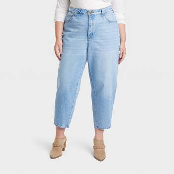 Women's Curvy Fit High-Rise Vintage Straight Jeans - Universal Thread  Medium