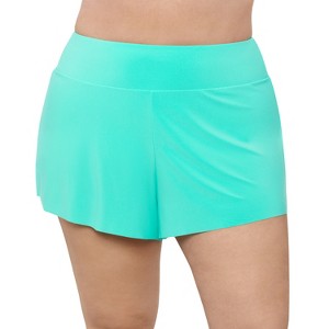 Aqua Green, Women's Plus Size Beach Short - 1 of 3