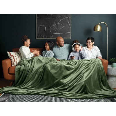 10'x10' Jumbo Family Christmas Blanket Plaid Green - Threshold™