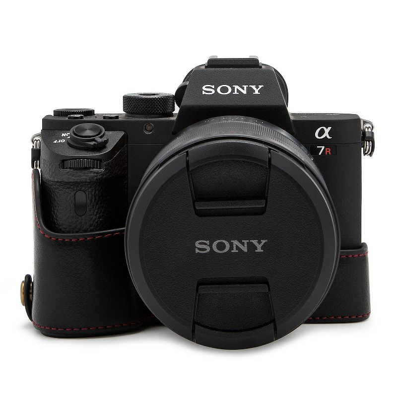 Sony Leather Camera Case for A7RM3 and A7M3 (Black), 3 of 4