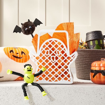 Boo, you’re it…boo basket szn is here.