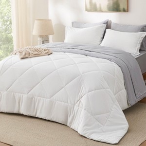 5/7 Pcs Bed in a Bag with Contrast Color Solid Design Bedding Set - 1 of 4