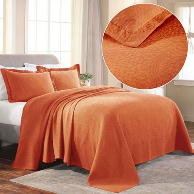 Fleur De Lis Medallion Cotton Matelasse Decorative Bedspread and Pillow Sham Set by Blue Nile Mills