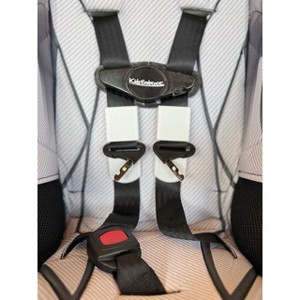 Bucklebuddeez Car Seat Strap Aligner Accessory - 1 of 3