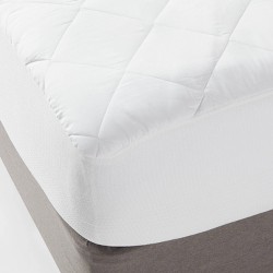 ** OCM Twin-XL Quilted Mattress Pad 39 inches x 80 inches NEW 