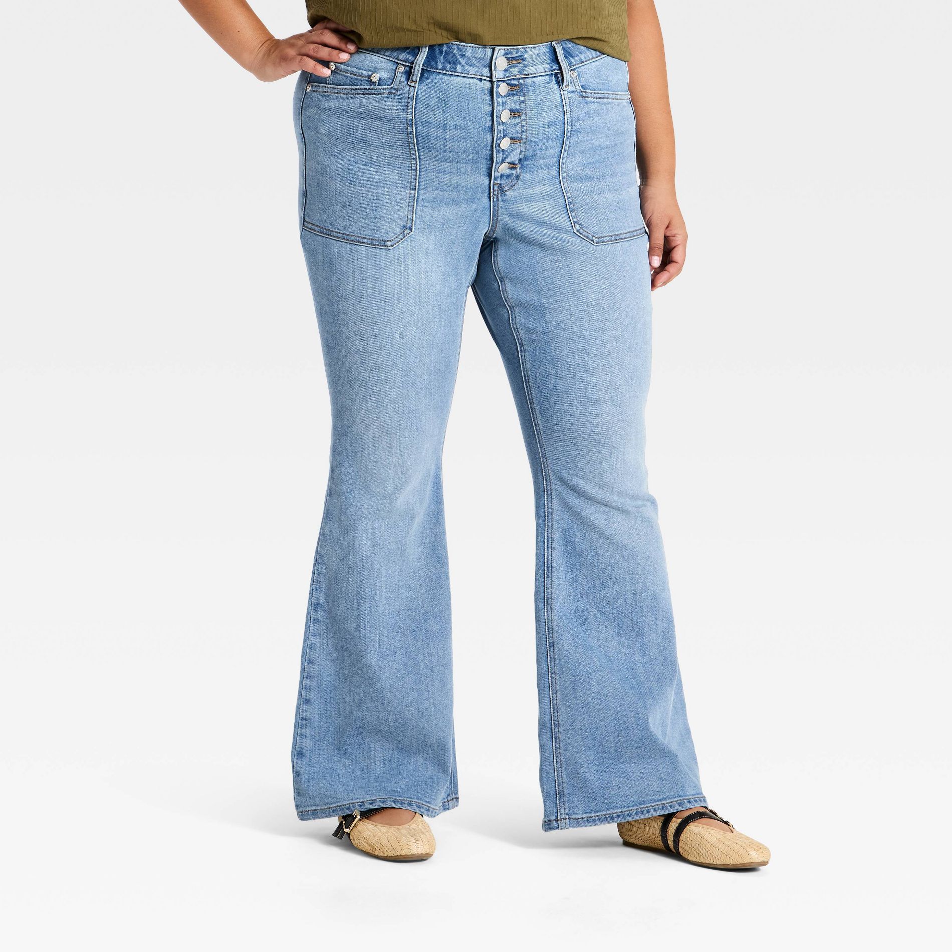 Women's Plus High Rise Flare Jeans 32" - Ava & Viv™ Light Wash