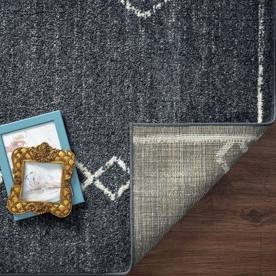 Anthracite Geometric 5' x 7' Stain-Resistant Synthetic Area Rug