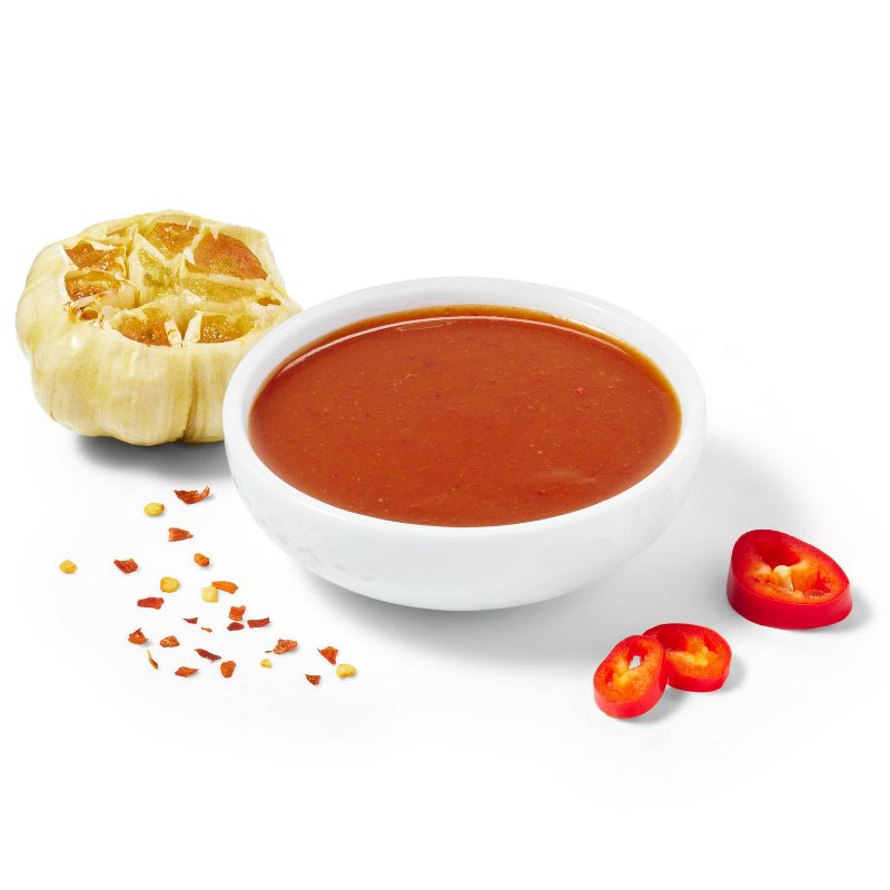 Aleppo Pepper &#38; Roasted Garlic Hot Sauce - 5.85 fl oz - Good &#38; Gather&#8482;, 2 of 4