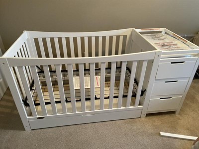 Graco remi 4 in cheap 1 crib and changer