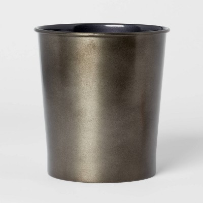 Bath Bliss Hammered Textured Trash Can in Silver, Sliver