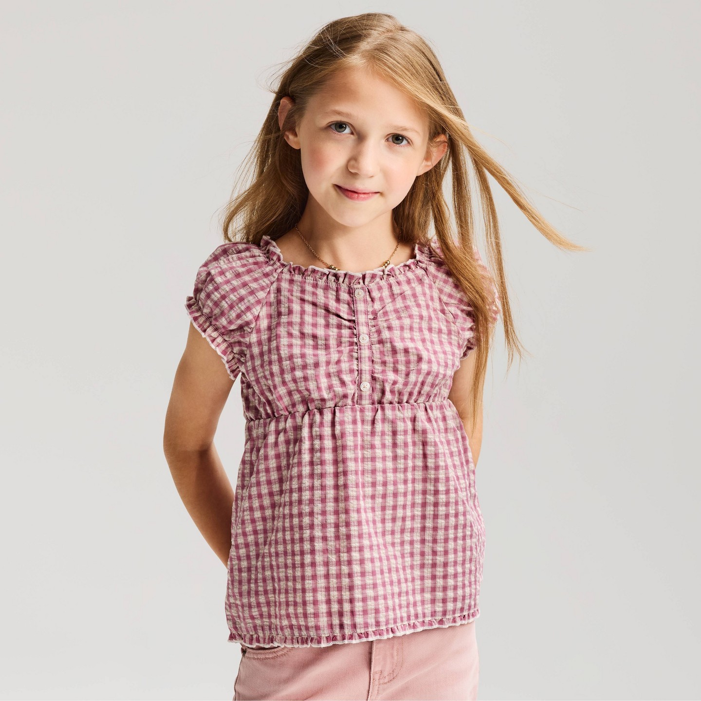 Блузка Cat & Jack Short Sleeve Woven Gingham Blouse для девочек, цвет: Розовато-лиловый — фото 1