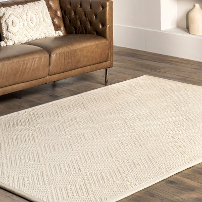 Handcrafted 4' x 6' Cream Wool and Sisal Blend Area Rug