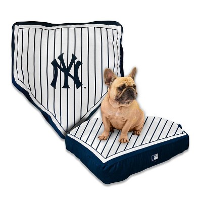 MLB New York Yankees Home Plate Bed