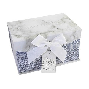 CraftOutlet.com 4.5 Inch Magnetic Closure Box Small. Rigid Christmas Decor Gift Decorative Boxes - 1 of 3