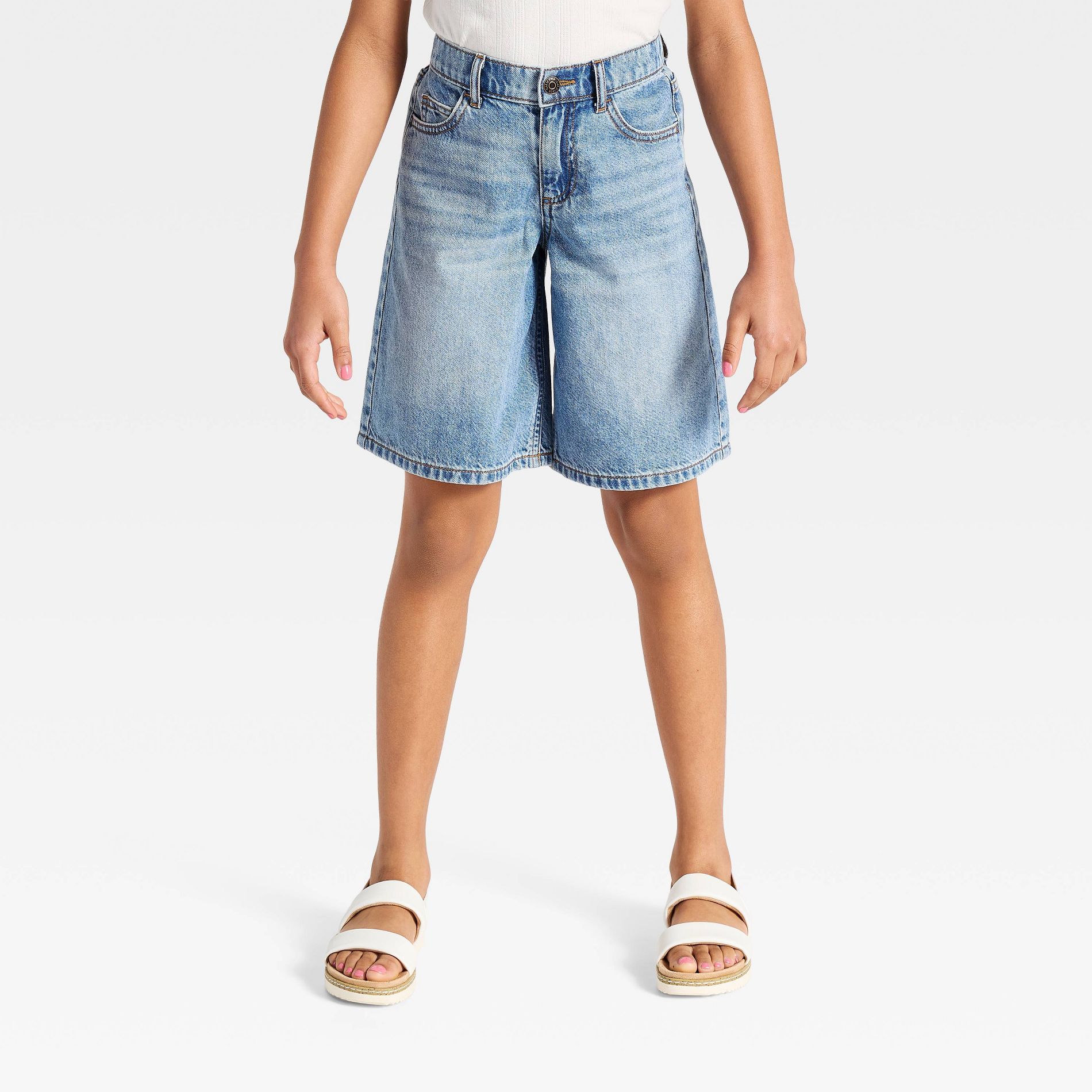 Girls' Mid-Rise Jean Shorts - Cat & Jack™ Light Wash