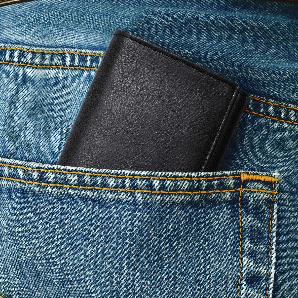 Wrangler Men's RFID Blocking Trifold Pebble Leather Wallet Gift for Dad - thumbnail 5