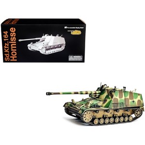 German Sd.Kfz.164 Hornisse "Nashorn" Armored Vehicle "German Army" "NEO Dragon Armor" Series 1/72 Plastic Model by Dragon Models - 1 of 3