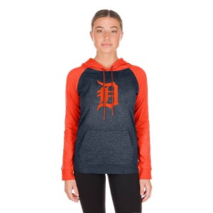 MLB Detroit Tigers Women's Lightweight Hooded Sweatshirt - 1 of 4