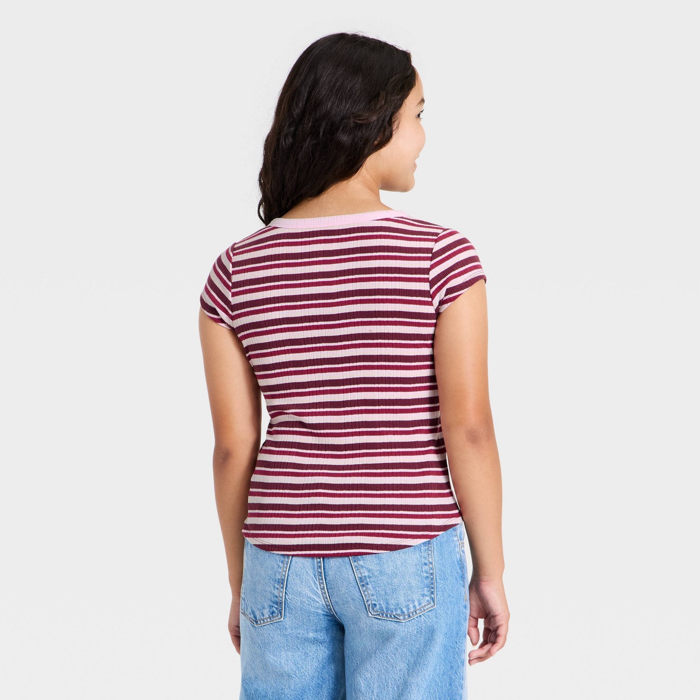 Топ Art Class Henley Short Sleeve Knit Top для девочек, цвет: Тёмный красный — фото 2