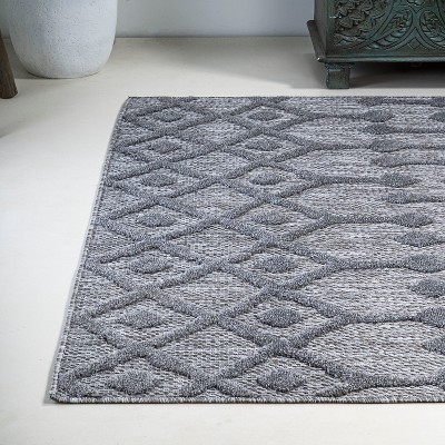Handmade Easy-Care Synthetic Dark Gray 4'x6' Moroccan Diamond Rug
