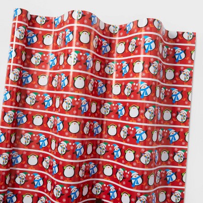 55 sq ft Dancing Penguins Gift Wrap Red - Wondershop™