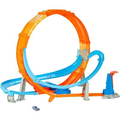 Mattel Hot Wheels Action Massive Loop Mayhem Race Set