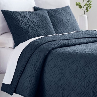 Handcrafted Quilt & Shams Set - Pre-Softened Cotton - Double Diamond Pattern by California Design Den