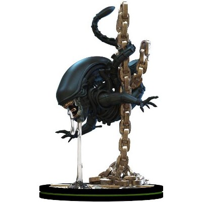 Alien Xenomorph Black Metal Figurine with Chain