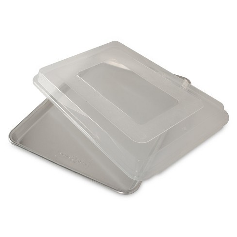 Half Size Aluminum Sheet Cake Pan with clear lid.