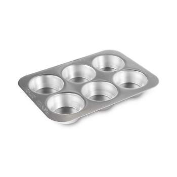 Nordic Ware Naturals® Compact Ovenware Muffin Pan